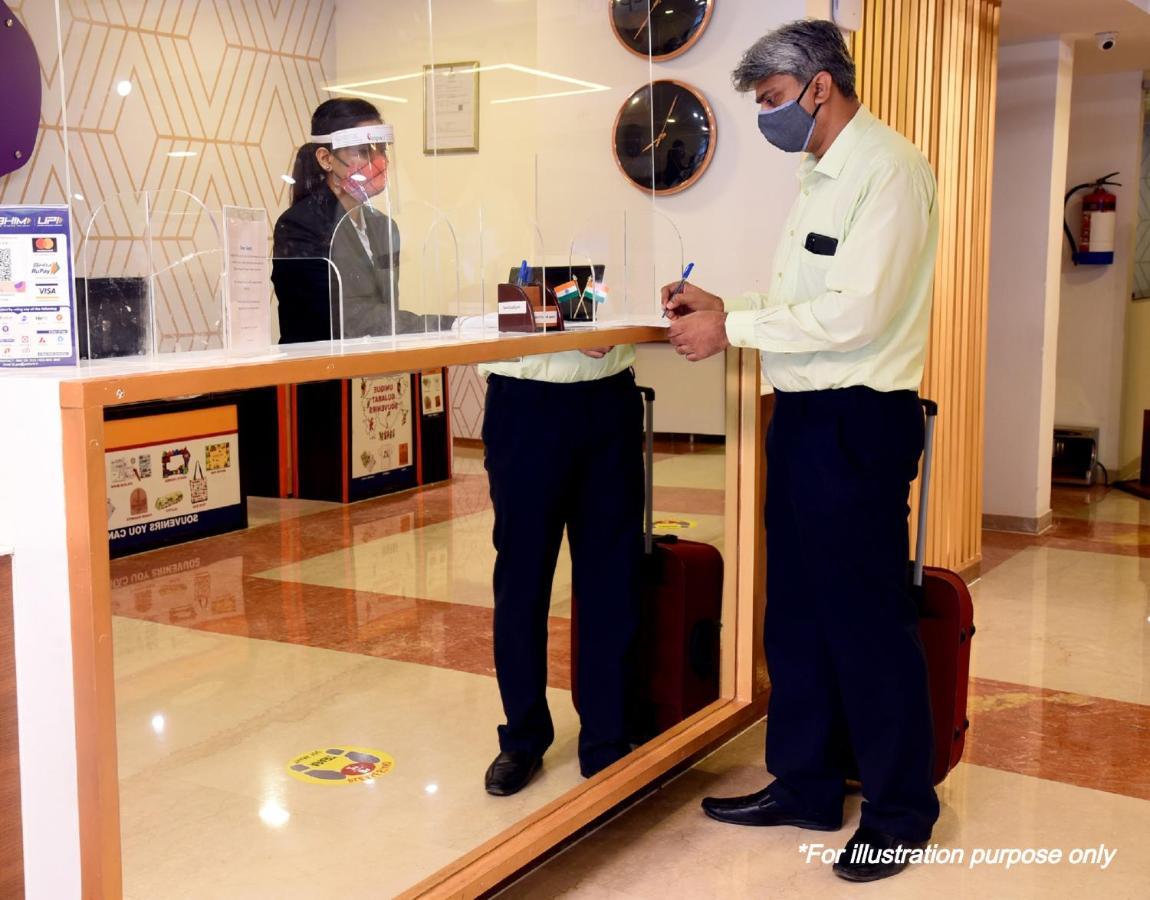 فندق Khammamفي  Oyo Dharani Grand المظهر الخارجي الصورة